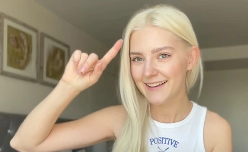 Who Is Eva Elfie? Biography, Age, Career & Net Worth 2026